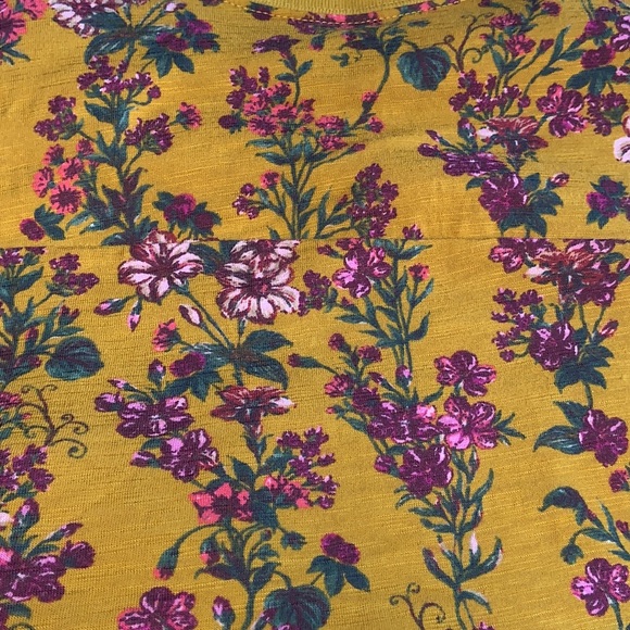 Time and Tru Flutter Sleeve Top (NWT) #43 - Picture 7 of 7